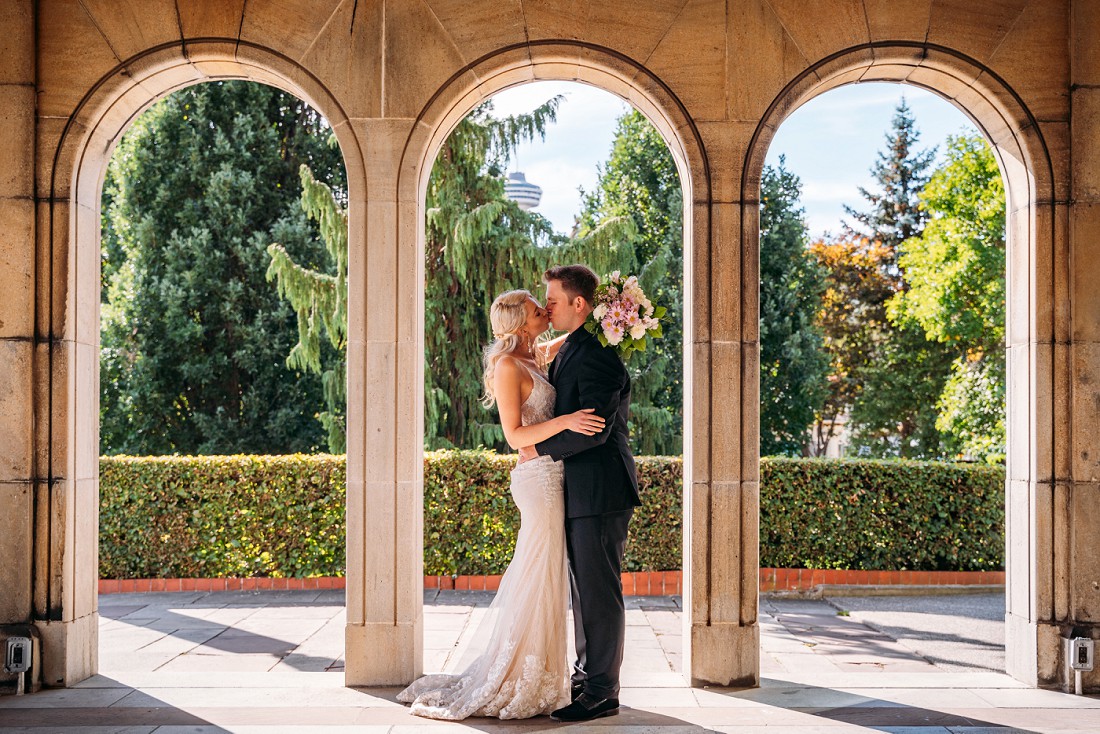 Niagara Falls Elopement